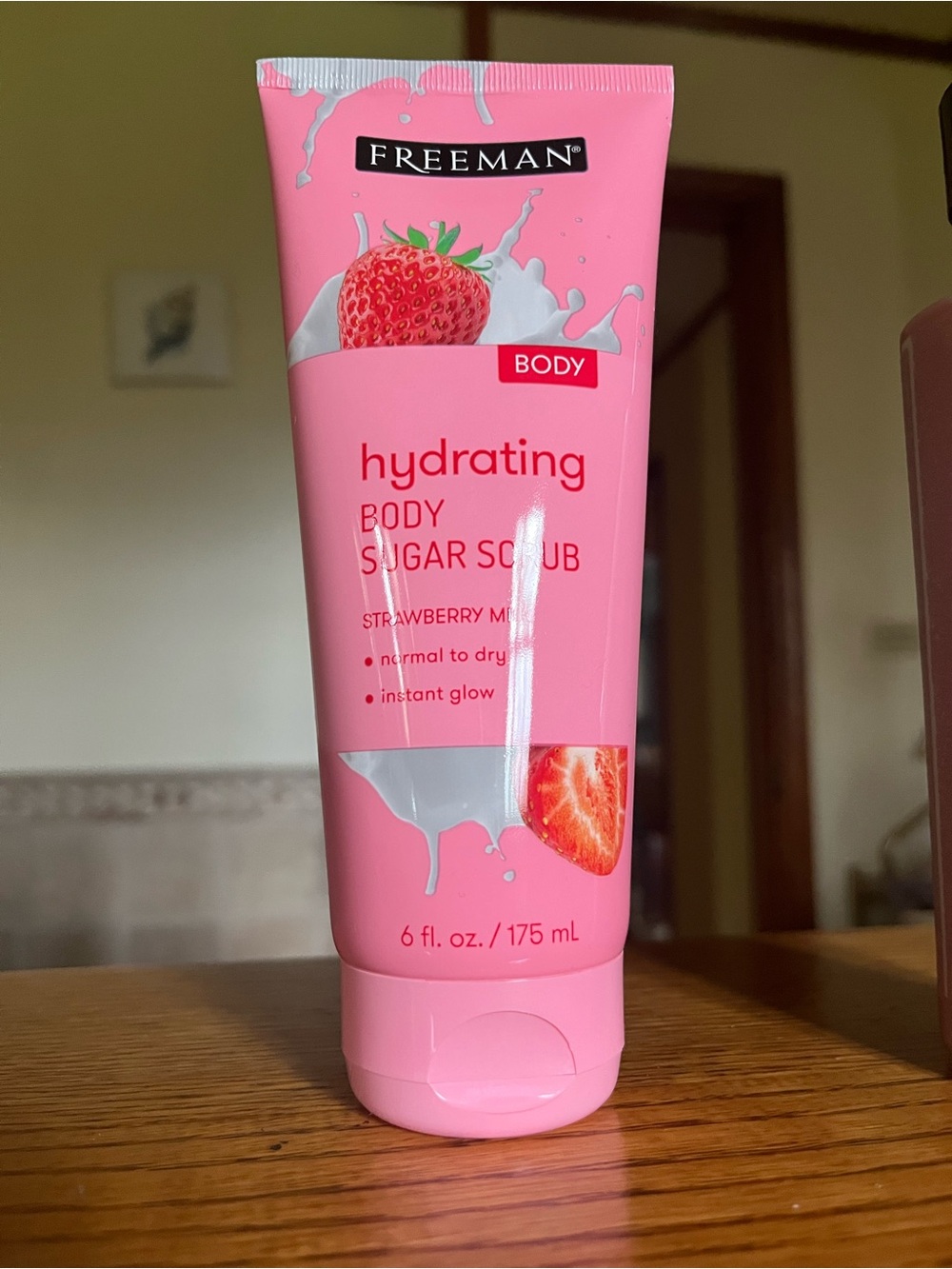 Hydrating Body Sugar Scrub - Pink (Strawberry Milk)